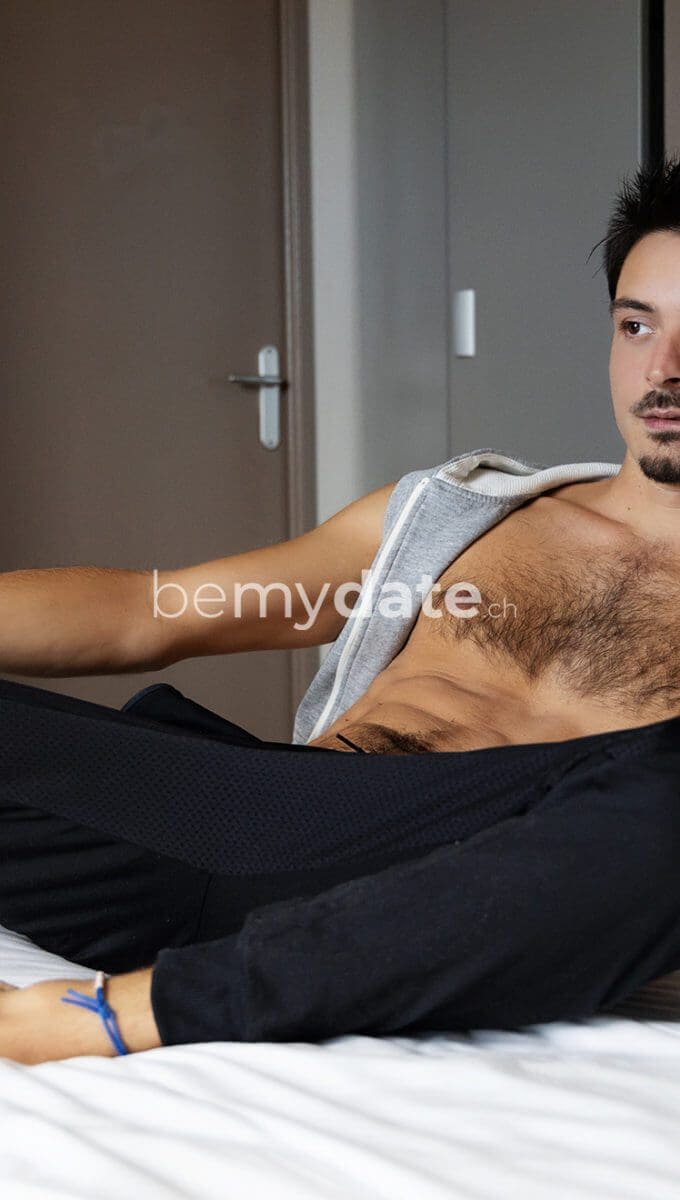 Latinux Escort Gay Geneva