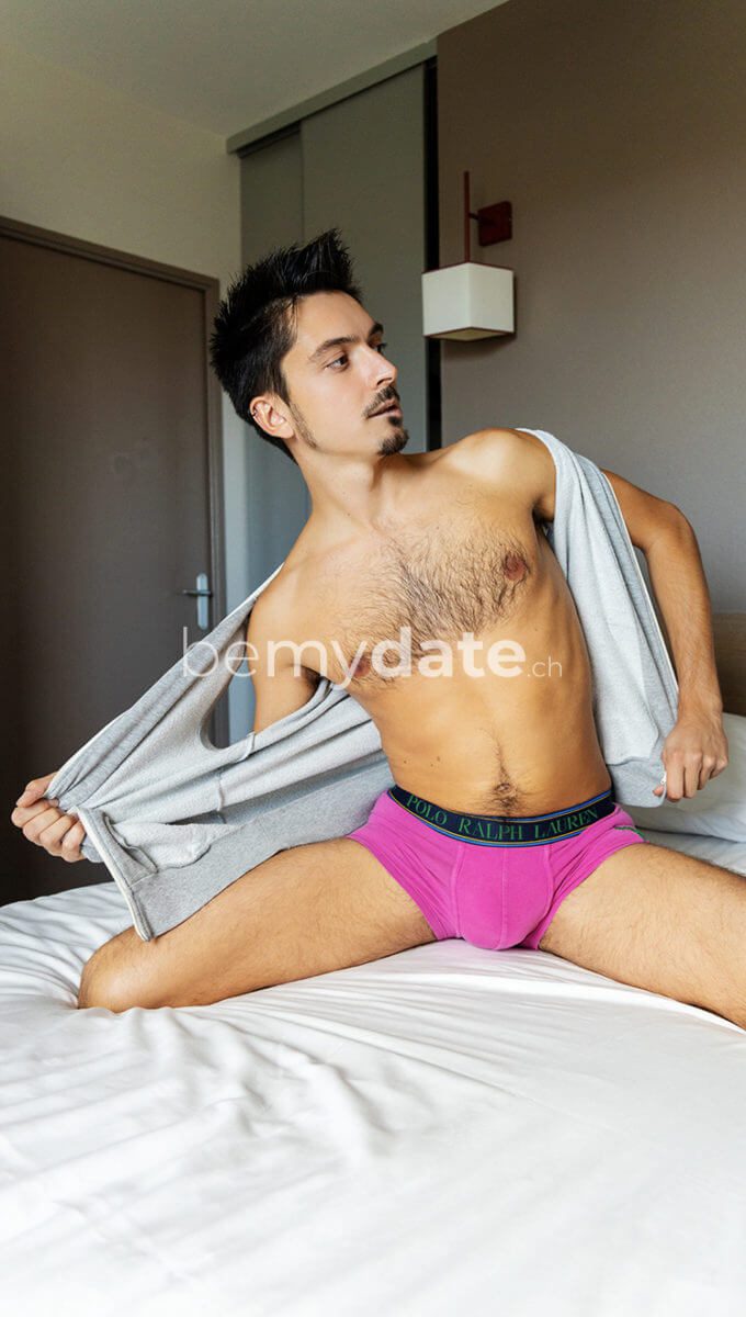 Latinux Escort Gay Geneva