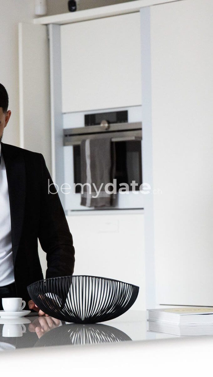 Rayan Escort Gay Geneva